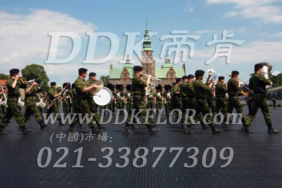 黑色定制（2）_廣場(chǎng)草坪地面保護材料樣板圖片,帝肯(DDK)_7000_222（草坪保護材料）效果圖，草坪保護板,草坪保護墊,草坪專(zhuān)用蓋板,草坪地板