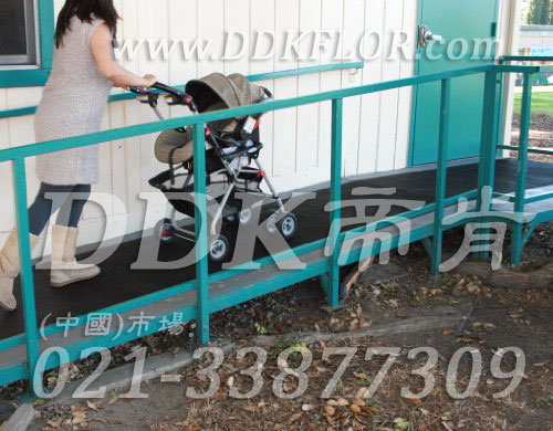 坡道地面防滑地毯材料（1）樣板圖片,帝肯(DDK)_S450_660（室外地面防滑地毯材料）效果圖,安全通道用地板,走道地毯,走道地墊,通道地毯,通道防滑墊,過(guò)道地毯,過(guò)道防滑墊