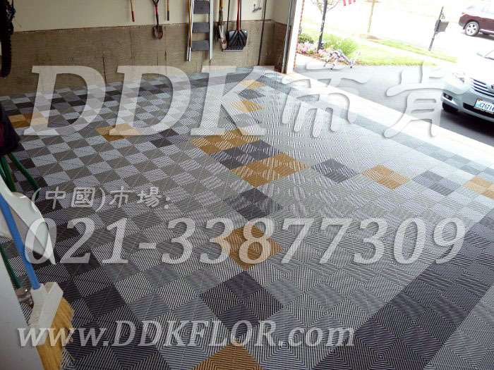私人車(chē)庫地面鋪裝地板材料（17）_灰加黃色組合樣板圖片,帝肯(DDK)_8100_C618（私人車(chē)庫地面材料）效果圖,別墅私家車(chē)庫裝修,車(chē)庫pvc地板,車(chē)庫地坪,車(chē)庫地墊,車(chē)庫地板,車(chē)庫地膠,車(chē)庫塑料地毯,車(chē)庫塑膠地板,車(chē)庫防滑墊