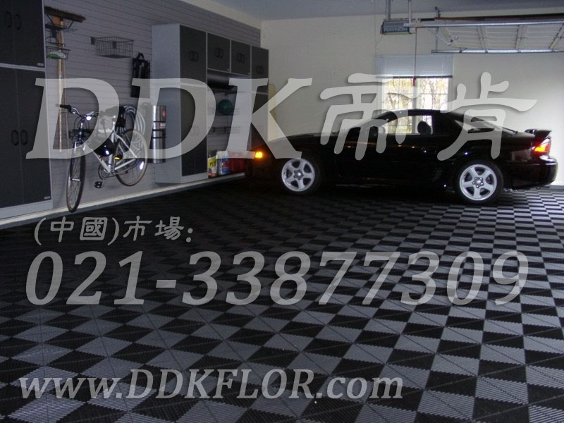 私人車(chē)庫地面鋪裝地板材料（22）_灰色組合樣板圖片,帝肯(DDK)_8100_C618（私人車(chē)庫地面材料）效果圖,別墅私家車(chē)庫裝修,車(chē)庫pvc地板,車(chē)庫地坪,車(chē)庫地墊,車(chē)庫地板,車(chē)庫地膠,車(chē)庫塑料地毯,車(chē)庫塑膠地板,車(chē)庫防滑墊