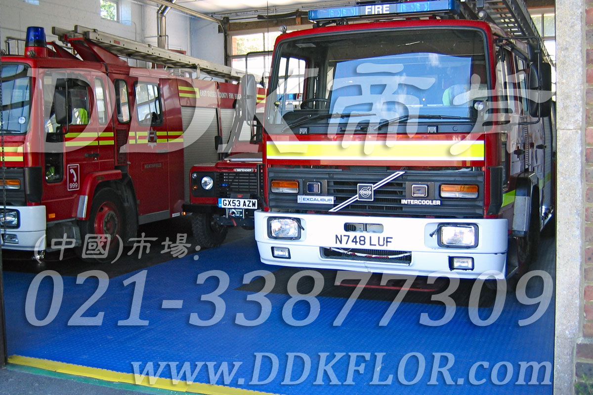 地下室車(chē)庫地坪地面做法材料（4）_藍色銅錢(qián)表面樣板圖片,帝肯(DDK)_2000_C618（地下車(chē)庫地面材料）效果圖,車(chē)庫pvc地板,車(chē)庫地坪,車(chē)庫地板,車(chē)庫地墊,車(chē)庫地膠,車(chē)庫塑料地毯,車(chē)庫塑膠地板,車(chē)庫防滑墊