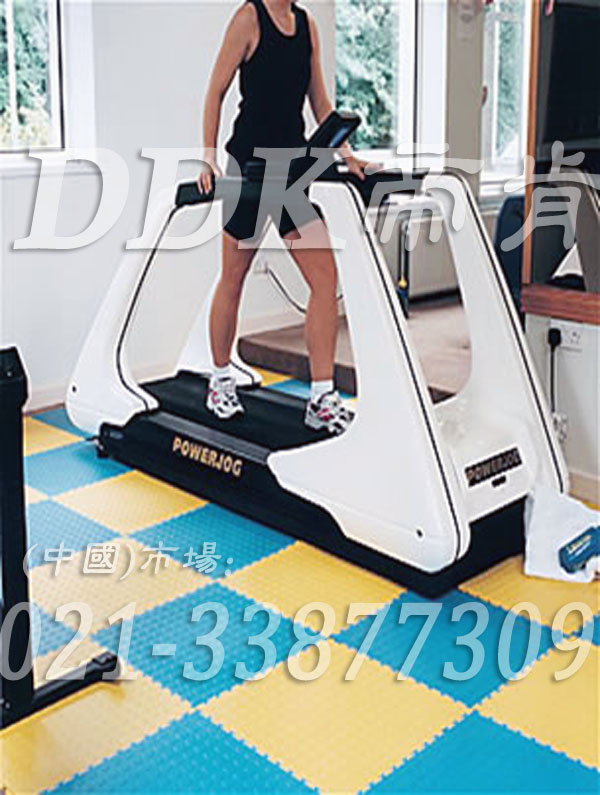 室內健身房運動(dòng)地面材料（30）_檸檬黃色加藍綠色樣板圖片,帝肯(DDK)_2000_3020（健身房地面鋪裝材料）效果圖,健身房pvc塑膠地板,健身房地墊,健身房地板,健身房地板膠,健身房地毯,健身房地膠,健身房橡膠地板,健身房防震地墊,運動(dòng)地墊,運動(dòng)地板,運動(dòng)地膠