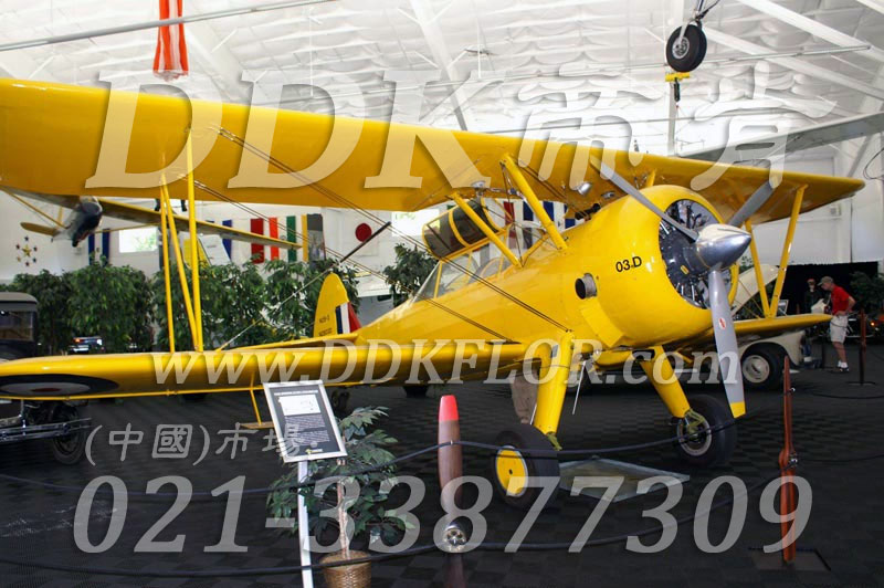 私人飛機停機坪做法（13）_私人飛機庫停機地面_深黑灰色地板樣板圖片,帝肯(DDK)_8100_2267（私人飛機庫地面地板材料做法）效果圖,私人飛機停機坪,機場(chǎng)地面設備,飛機場(chǎng)地板,飛機地面設備,航空地面設備